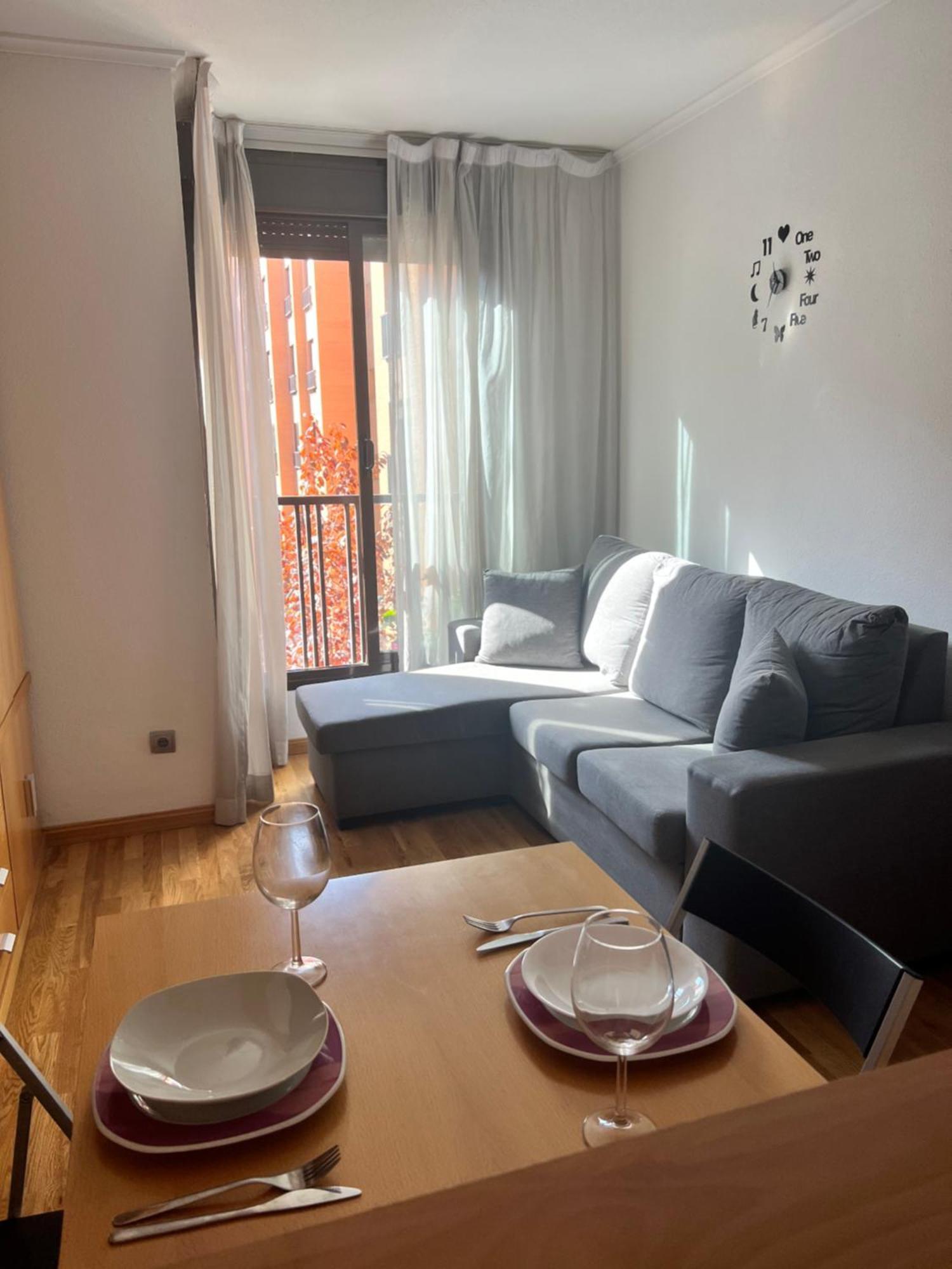 Samaniego Suite, Airport, Ifema Turistico Madri Exterior foto